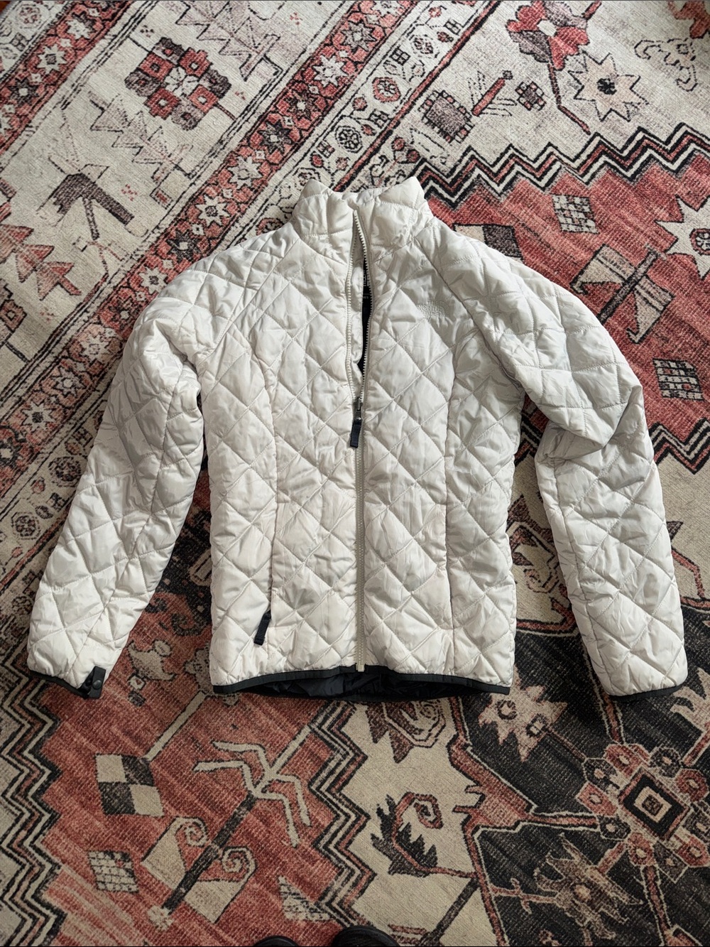 The North Face Women's Quilted Puffer Jacket - Cream/Off-White